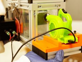 Air molecule detector